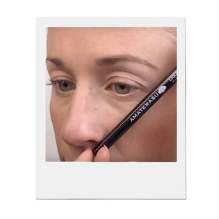 Learn how to apply your brow makeup with this liquid brow pen Amaterasu Beauty