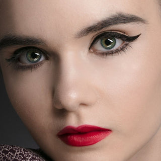 Women applied Liquid Liner by Amaterasu
