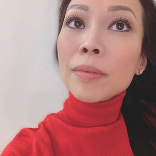 Sara applied Silk Goddess mascara by amaterasu beauty